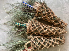 Load image into Gallery viewer, *New* Hay Cornucopia