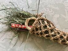 Load image into Gallery viewer, *New* Hay Cornucopia