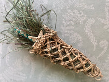 Load image into Gallery viewer, *New* Hay Cornucopia