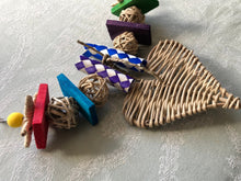 Load image into Gallery viewer, Heart Garland