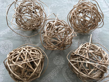 Load image into Gallery viewer, Misfit Large Grapevine Balls