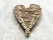 Load image into Gallery viewer, Natural Large Grapevine Heart