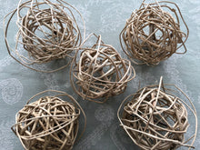 Load image into Gallery viewer, Misfit Large Grapevine Balls