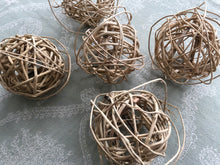 Load image into Gallery viewer, Misfit Large Grapevine Balls