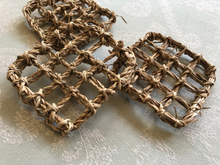 Load image into Gallery viewer, Natural 9.5 x 9.5 cm (3.75 x 3.75 inch) Seagrass Chin ‘Waffle’