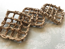 Load image into Gallery viewer, Natural 9.5 x 9.5 cm (3.75 x 3.75 inch) Seagrass Chin ‘Waffle’