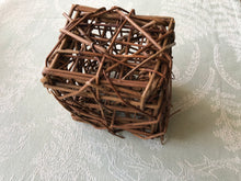 Load image into Gallery viewer, Willow Gift Box Chew (3.5")