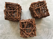 Load image into Gallery viewer, Willow Gift Box Chew (3.5")