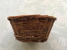 Load image into Gallery viewer, Willow Chew Basket Bowl (Round)