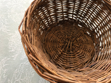 Load image into Gallery viewer, Willow Chew Basket Bowl (Round)