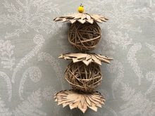 Load image into Gallery viewer, Daisy Chain