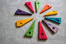 Load image into Gallery viewer, Misfit Kiln-dried Pine Triangles