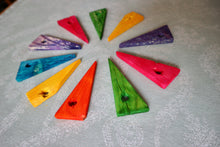 Load image into Gallery viewer, Misfit Kiln-dried Pine Triangles
