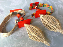 Load image into Gallery viewer, Chin Strap - Chinchilla/Rat/Degu/Rabbit/Guinea Pig/Hamster Chew Toy