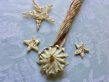 Load image into Gallery viewer, The Shooting Star - Chinchilla/Rat/Degu/Rabbit/Guinea Pig/Hamster Chew Toy