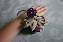 Load image into Gallery viewer, Blossom Bracelet – Chinchilla/Rat/Degu/Rabbit/Guinea Pig/Hamster Toss Toy