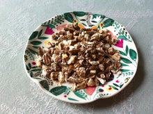 Load image into Gallery viewer, Dandelion Root (35g. / 1.23oz.) - Chinchilla/Rat/Degu/Rabbit/Guinea Pig Treats