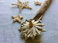 Load image into Gallery viewer, The Shooting Star - Chinchilla/Rat/Degu/Rabbit/Guinea Pig/Hamster Chew Toy