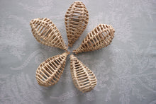 Load image into Gallery viewer, Vine Balloons (packs of 5) - Chinchilla/Rat/Degu/Rabbit/Guinea Pig/Squirrel/Hamster Chew Toy Cage Accessories Toss Toy