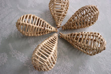 Load image into Gallery viewer, Vine Balloons (packs of 5) - Chinchilla/Rat/Degu/Rabbit/Guinea Pig/Squirrel/Hamster Chew Toy Cage Accessories Toss Toy