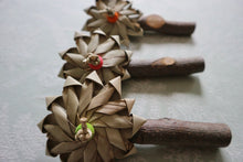 Load image into Gallery viewer, Chin Apple Garden - Apple Wood & Palm (pack of 3) - Chinchilla/Rat/Degu/Rabbit/Guinea Pig/Hamster Chew Toy Accessory