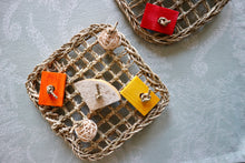 Load image into Gallery viewer, Chin Platter - Chinchilla/Rat/Degu/Rabbit/Guinea Pig/Hamster Chew Toy Cage Accessories Toss Toy