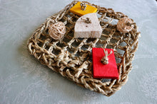 Load image into Gallery viewer, Chin Platter - Chinchilla/Rat/Degu/Rabbit/Guinea Pig/Hamster Chew Toy Cage Accessories Toss Toy