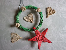 Load image into Gallery viewer, Christmas Wreath - Grapevine and Seagrass Chinchilla/Rat/Degu/Rabbit/Guinea Pig/Hamster Chew Toy