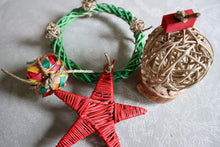 Load image into Gallery viewer, Christmas Wreath - Grapevine and Seagrass Chinchilla/Rat/Degu/Rabbit/Guinea Pig/Hamster Chew Toy