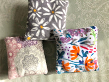 Load image into Gallery viewer, Large Chin Rest Throw Pillow - Anti-pill Fleece Chinchilla / Rat / Degu / Rabbit / Guinea Pig Cage Accessory