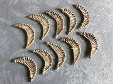 Load image into Gallery viewer, Natural Vine Croissant Moons (packs of 10) - Chinchilla/Rat/Degu/Rabbit/Guinea Pig/Squirrel/Hamster Chew Toy Cage Accessories Toss Toy