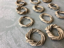 Load image into Gallery viewer, Misfit Small Grapevine Wreath