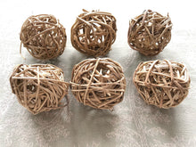 Load image into Gallery viewer, Misfit Grapevine Vol-Au-Vent Bases