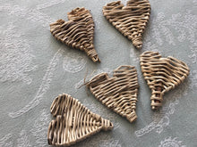 Load image into Gallery viewer, Misfit Small Grapevine Heart