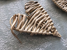 Load image into Gallery viewer, Misfit Small Grapevine Heart