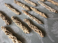 Load image into Gallery viewer, Misfit Grapevine Twisties