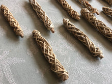 Load image into Gallery viewer, Misfit Grapevine Twisties