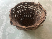 Load image into Gallery viewer, *New* Unpeeled Grapevine Basket Bowl (Round)
