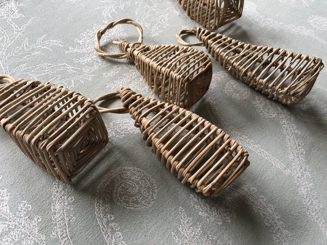 *New* Natural Grapevine Lantern