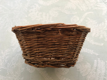 Load image into Gallery viewer, *New* Willow Chew Basket Bowl (Round)
