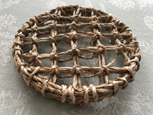 Load image into Gallery viewer, *New* Natural 12 cm (5 inch) Seagrass Chin Pancake

