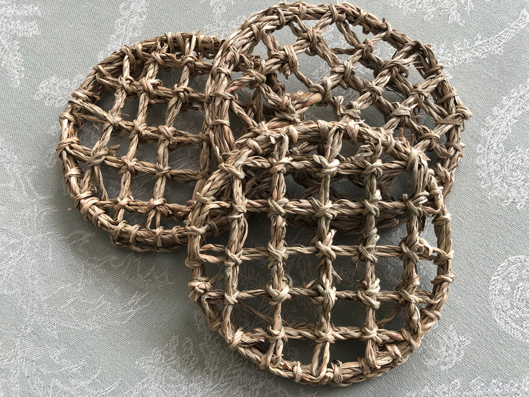 *New* Natural 12 cm (5 inch) Seagrass Chin Pancake