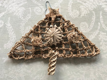 Load image into Gallery viewer, Seagrass Christmas Tree
