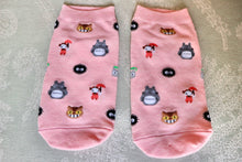 Load image into Gallery viewer, Women&#39;s Cotton Totoro Socks – One Size - Pink
