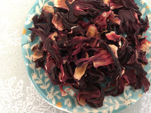 Load image into Gallery viewer, Dried Hibiscus (20g./.71oz) - Chinchilla/Rat/Degu/Rabbit/Guinea Pig Treats
