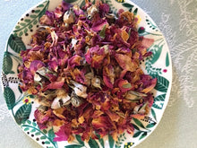 Load image into Gallery viewer, Dried red rose petals and buds (12 g./.42oz.) - Chinchilla/Rat/Degu/Rabbit/Guinea Pig Treats
