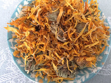 Load image into Gallery viewer, Marigold / Calendula Petals (15g./.53oz.) - Chinchilla/Rat/Degu/Rabbit/Guinea Pig Treats
