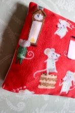 Load image into Gallery viewer, Waiting for Santa Pillow Chinchilla/Rat/Degu/Rabbit/Guinea Pig Antipill Fleece Bed (10&quot;x10.5&quot;)
